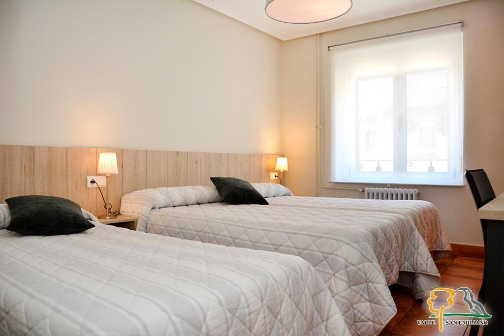 Hotel Rural Valle San Emiliano מראה חיצוני תמונה